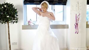 WeAreHairy - Danniella - Wedding Dress