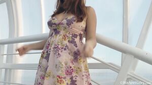 WeAreHairy - Scarlett - Staircase