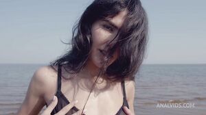 Parish wanted to seduce the gardener, but did not expec