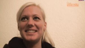 Kira-Kerosin - Vom Hausmeister Extrem Deepthroat - Im K