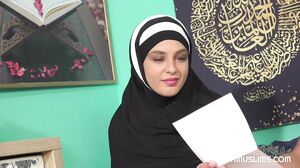 Sexy Muslim babe gets some rod in her