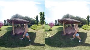 Mona Blue - Teeny trap in 4K