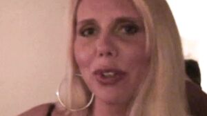 Fucking Bruce - When Anna Is Passed Out!