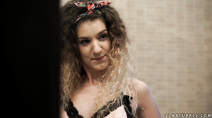 Monique Woods - Sex On The Duvet With Monique