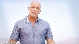 Sofi Ryan Knows Just What the Dad Wants in HD