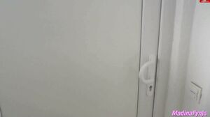 Madina-Fynja - Jungfrau Florian Erwischt Und Entjungfert