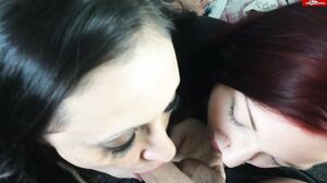 Mein erster Dreier Blowjob!! mit JezziCat