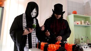 Ava Dalush - Goblins in her Gullet in HD