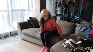 20yo Spinner Jessi Interview Finger Masturbation With P