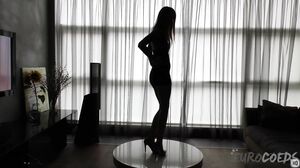 Fresh 21yo Rebeka Strip Dance Then First Time Dildo Gap