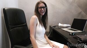 21yo Virgin Rebeka Stretching Her Ass and Pussy Double