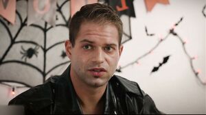 Serena Santos, Leana Lovings - Ouija Board