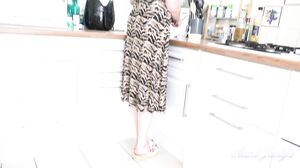 AuntJudys - Tigger Puts On A Show In The Kitchen