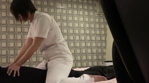 I asked an esthetician to carry a heavy load and loosen