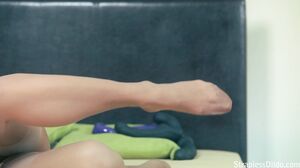 Adria Noir - StraplessDildo - Adria, Mia - Feeldoe Sex