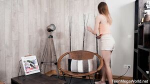 Minni Love - Dildo is brunette's best help