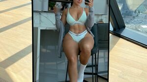 Milena Briz Fucks in Anal with a Huge Cock in the 6th Month of Pregnancy EM002