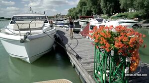 Lifeselector - Your High School Yearbook Missing Pages