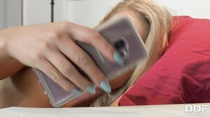 Candice Dare - The Day Begins With Sex-Fast