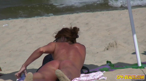 Horny Blonde MILF Amateur Close Up PUSSY Beach Voyeur V