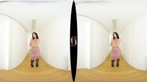 ZexyVR - Holly P - Down The Hall