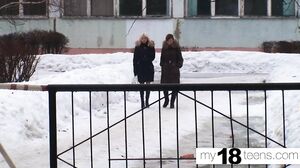 My18Teens - Babe Blowjob and gives Fuck Pussy Closeup