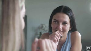 Simon & Kiere - Busty Girlfriends