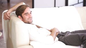 Lindsey Woods - Let Me In