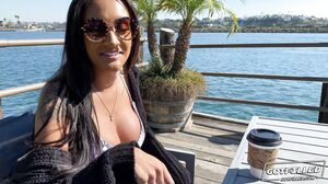 Zoey Sinn - Show Me What You Did in 4K