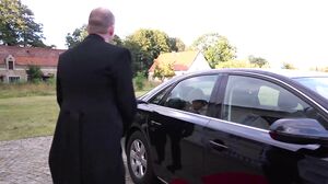 MagmaFilm - Taking advantage of the chauffeur