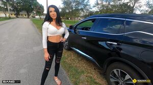 Gianna Grey Is Stranded With A Flat Tire And Fucks Her Way Out Of It! in HD