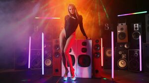 Kenzie Anne - Supersonic in 4K