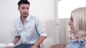Gia OhMy Your Pussy is Out