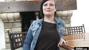 Amelie Pucycat wants to be taken from behind hard and deep