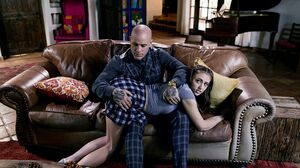 Stepdaughter gets anal fucked by stepdad