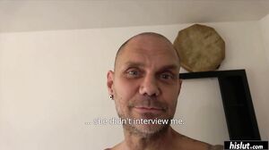 Amaranta Hank throws her ass and pussy in the air and begs for that cock