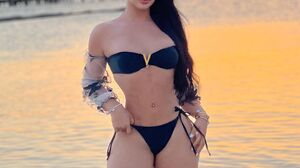 Young Stud Masseuse Slams Horny MILF Sasha Rose in All Her Holes GP2305