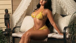 Francys Belle Seals Business Deal with Office Room DP