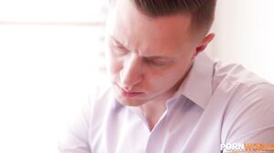 Young Doctor Slams Horny MILF London River During House