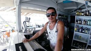 Tina Hot - Hot Sex On The Public Beach HD