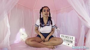 Numi Zarah - Numi Has A Magic Trick