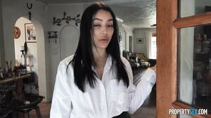 Vanessa Sky - A Hot Neighborhood in HD