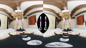 Busty Lina masturbates with vibrator on man