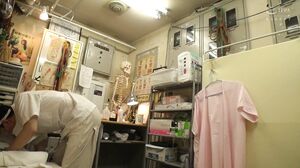 FP-038 Acupuncture And Moxibustion Clinic Sneak Shot Do