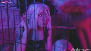 Alice Bong - Pussy Fuck for Witch