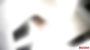 Kylie Rocket – Muthafucking Creampied Pussy