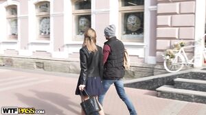 How I Had Anal Sex with a Bombshell Stranger 2