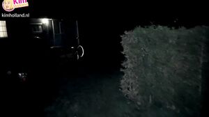 Verlegen Iris (19) overvallen op de camping