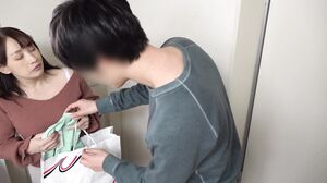 WA-485 Creampie Sex Voyeur With A Middle-aged Aunt Who