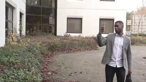 Makelaar Valencia maakt hete deal - VurigVlaanderen-Mei